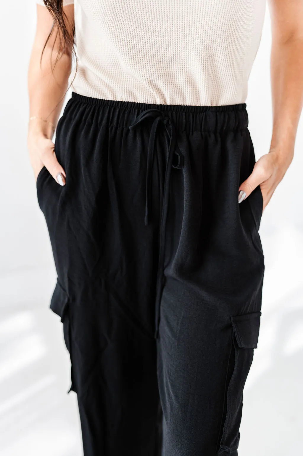 Carrie Cargo Wide Leg Pants - Size Small Left