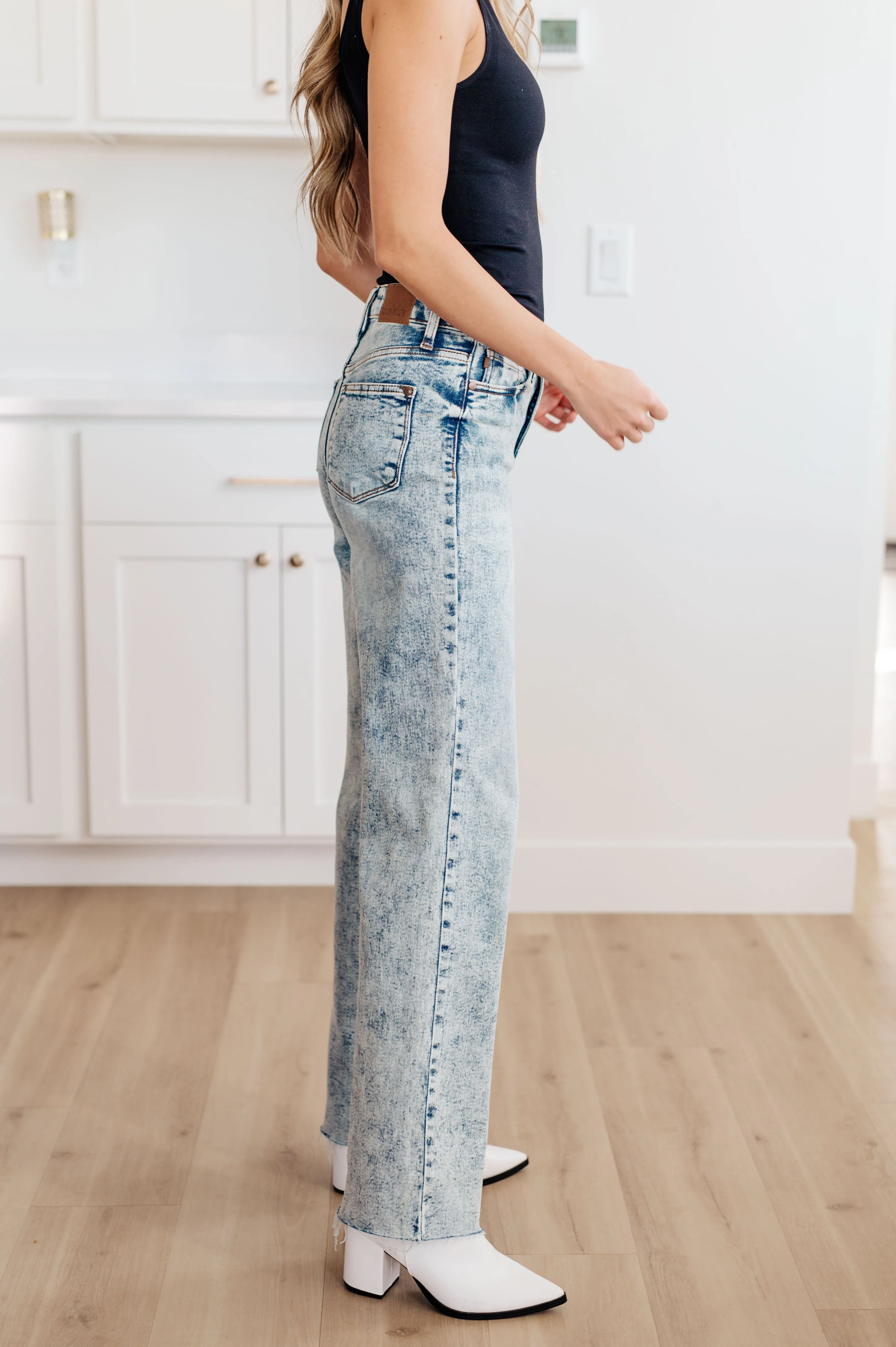 High-Waisted Mineral Wash Wide Leg Jeans with Raw Hem - Dory