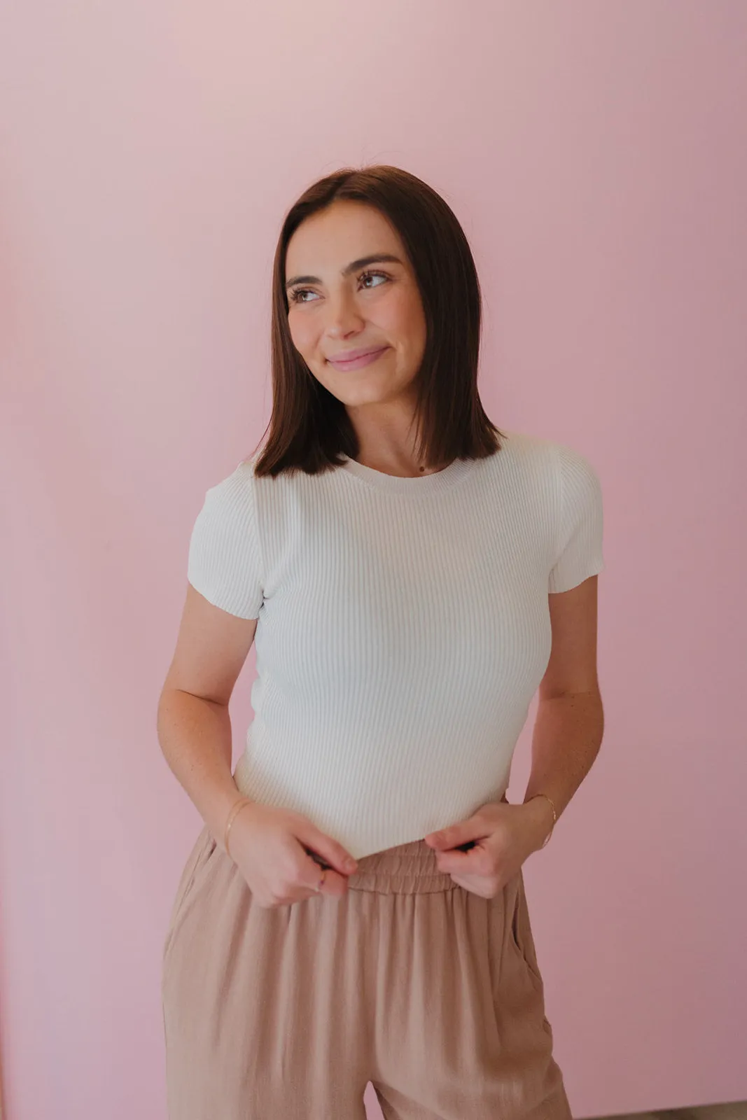 Soft Gaze White Cropped Sweater Top